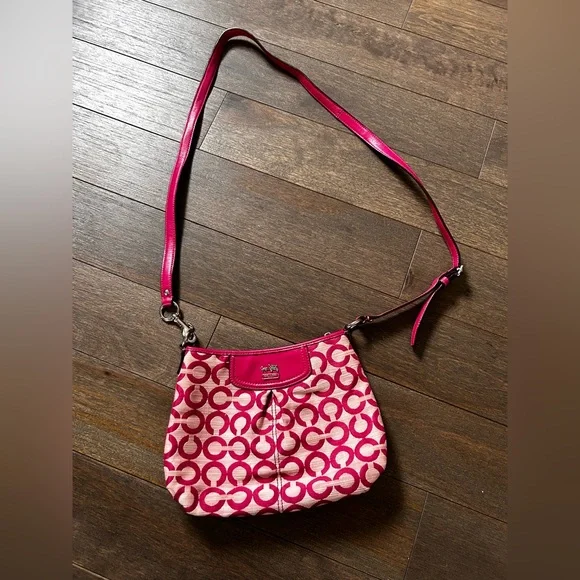 Coach Madison signature Op Art Pink crossbody purse - Picture 6 of 7